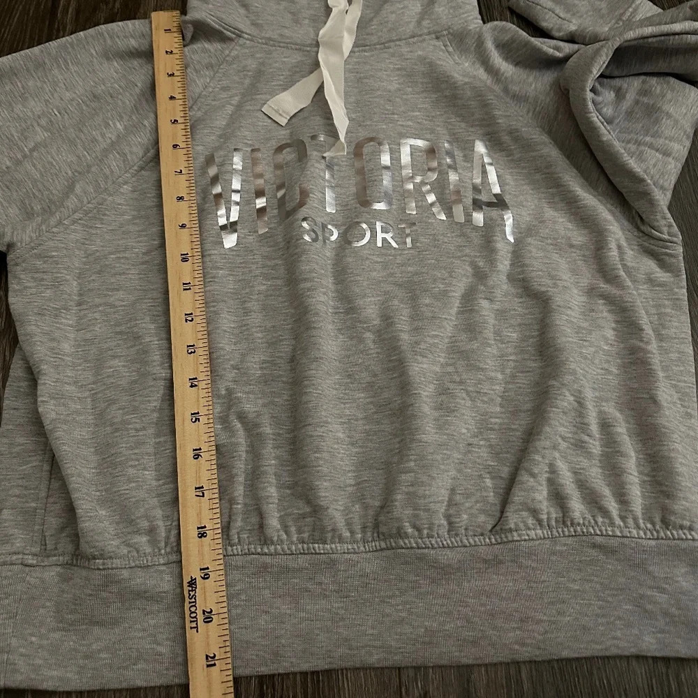 VICTORIA SECRET Sport Gray Cowl Neck Sweater size Large - Picture 5 of 6